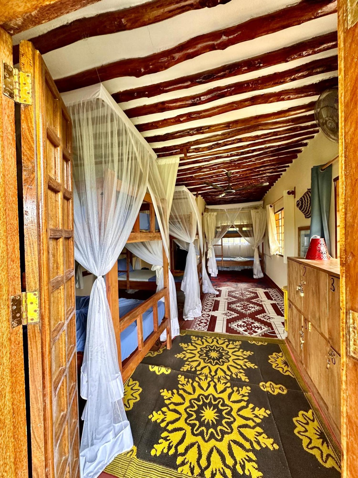 Hotel Kameleon Blue Kizimkazi Esterno foto