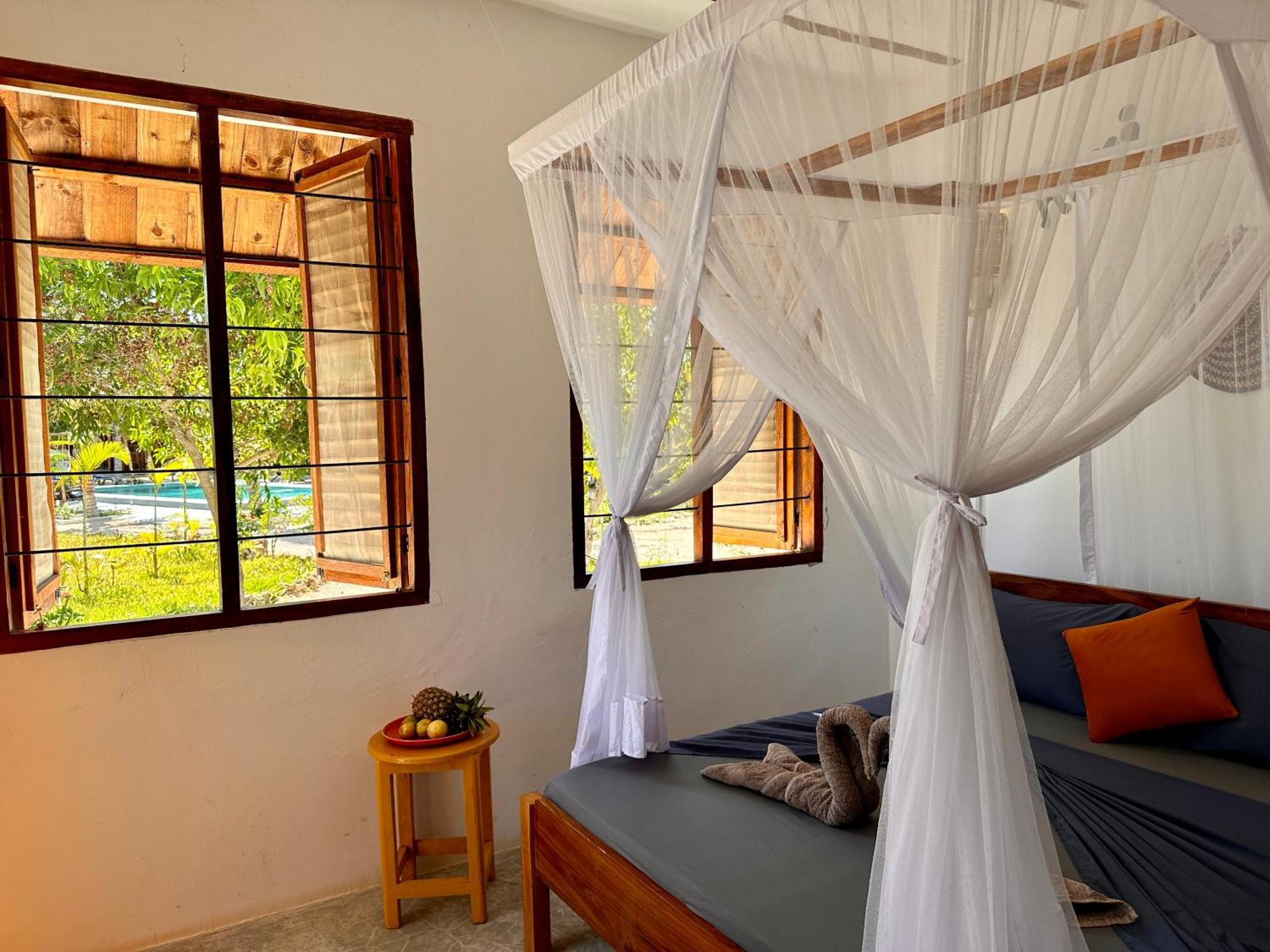 Hotel Kameleon Blue Kizimkazi Esterno foto