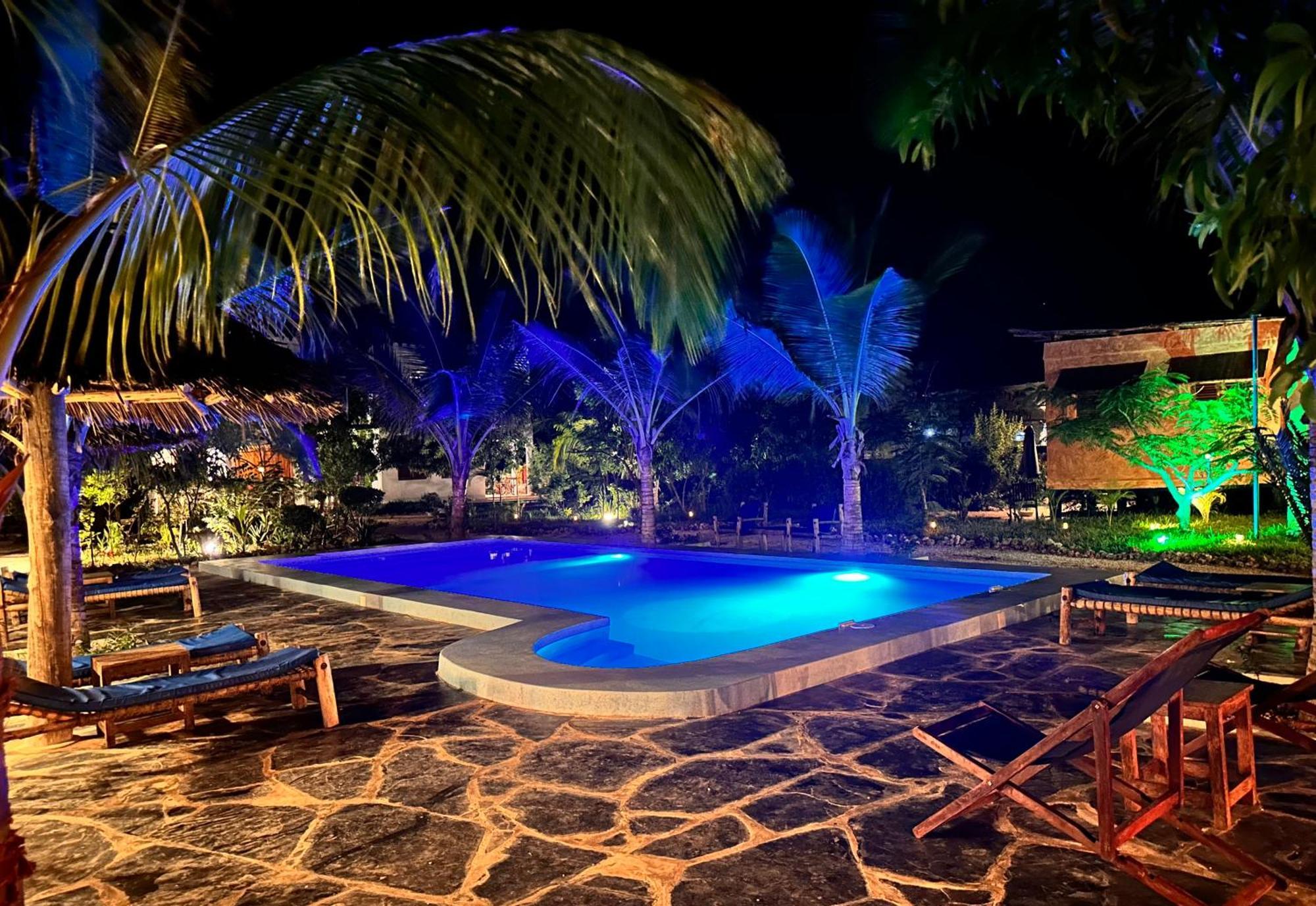 Hotel Kameleon Blue Kizimkazi Esterno foto